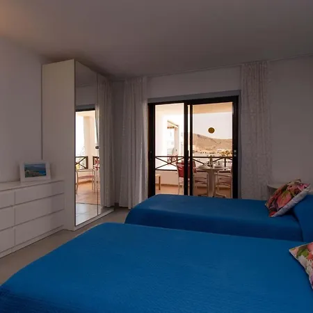 San Marino * Los Cristianos (Tenerife)